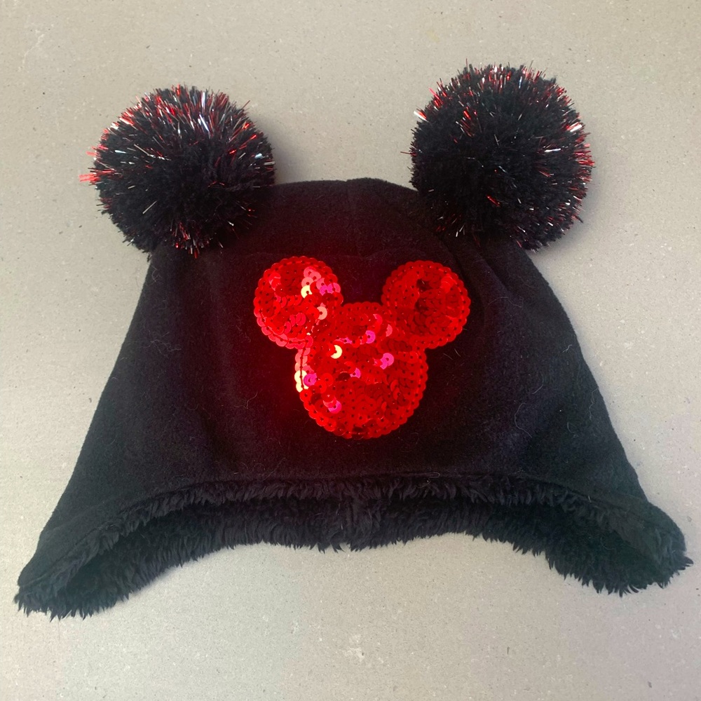 ADORABLE GAP KIDS DISNEY WINTER HAT